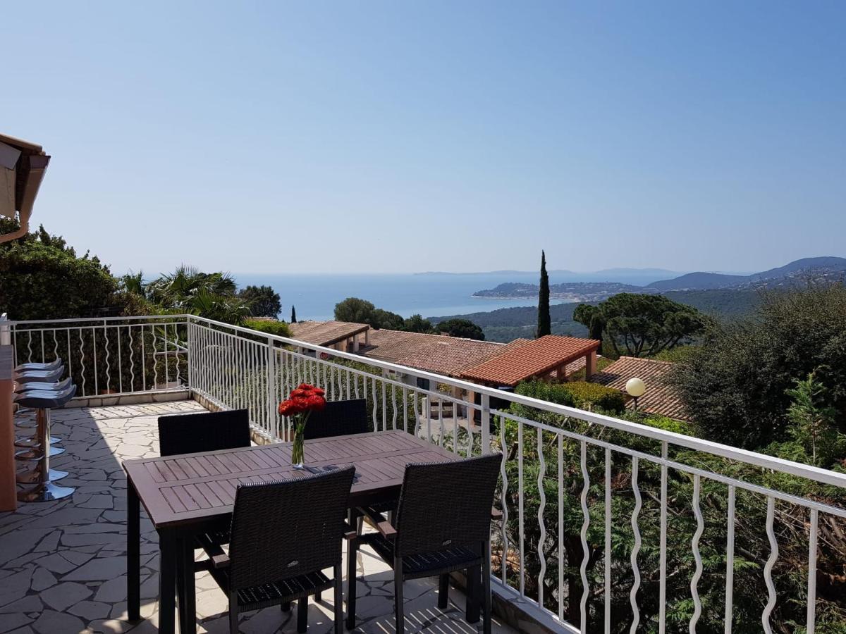 Villa mit großartigem Panoramablick auf das Meer und direkt am Pool La Croix-Valmer Exterior foto